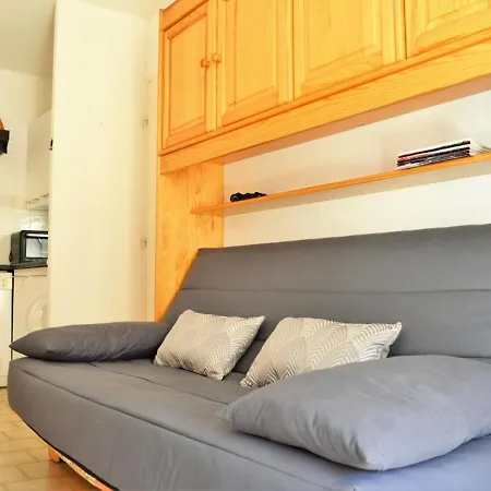 Apartment Climatise Avec Balcon Et Parking Privatif, A 100m De La - - Fr-1-251-352